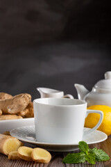 Ginger tea with Sicilian lemon and mint.