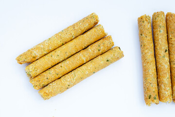 Crispy egg rolls with seaweed
