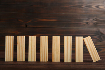 Blocks with word KEYWORDS on wooden background