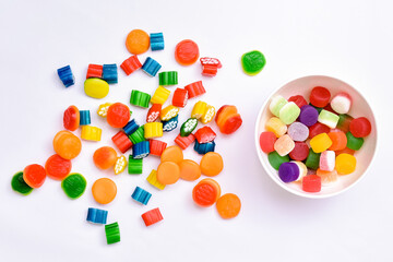 doces, balas coloridas