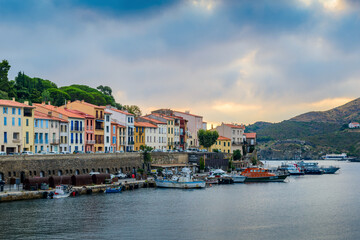 Fototapeta premium Harbor and houses of Port-Vendres at morning in France