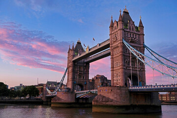 Fototapeta premium London Bridge at sunset