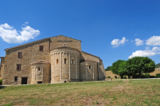 Abbazia di Sant'Urbano.  Apiro,  provincia di Macerata - Marche