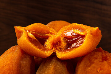 Half-dried persimmon made by drying persimmons
