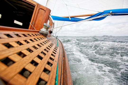 Onboard the Belouga &acirc;&euro;&oelig;Gwenva&acirc;&euro; during the &acirc;&euro;&oelig; Semaine du Golfe du Morbihan&acirc;&euro;.