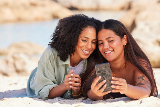 Friends, smartphone selfie and beach happiness together for summer holiday, travel vacation or quality time bonding. Women, smile and phone photography memories or ocean sea adventure in sunshine