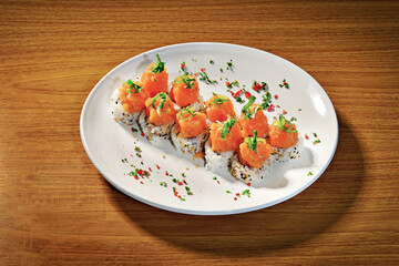 Comida japonesa , sushi de salmão