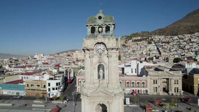vuelo de dron monumento en Pachuca Hidalgo  