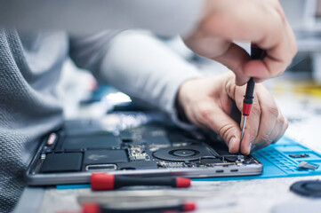 Technical support and fixing gadgets problems. Servicing, repairing, cleaning, maintaining...