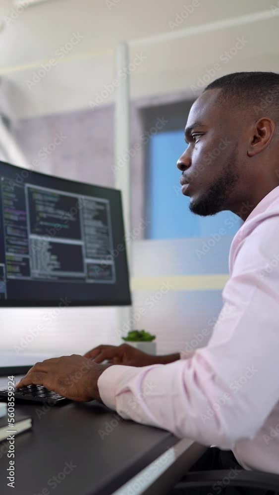 Fototapete Man Programmer. Man Coding