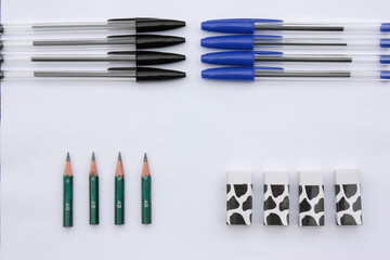 set of ballpens