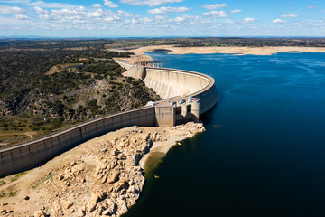 Naklejka premium Panoramic shot of the Almendra Dam reservoir in Salamanca, Spain