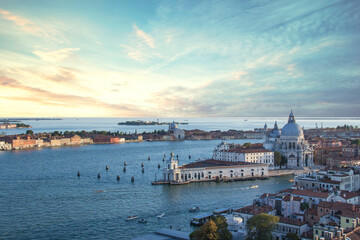 Obraz premium Beautiful views of Santa Maria Della Salute and the Venetian lagoon in Venice, Italy
