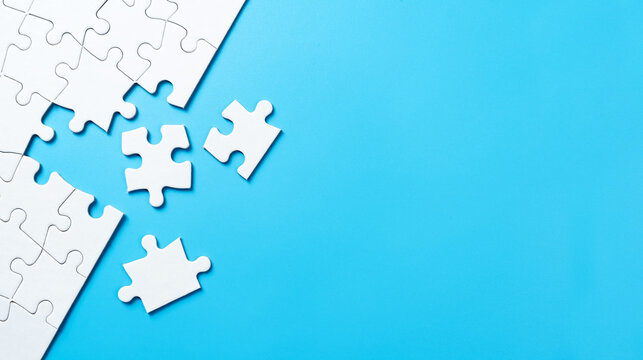 Puzzle with missing pieces