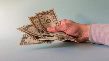 Dinero, monedas, deudas y finanzas