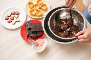 チョコレートを作る女性　chocolate