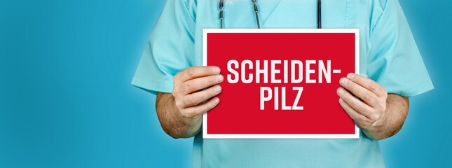 Scheidenpilz (Vaginalpilz). Arzt zeigt rotes Schild mit medizinischen Wort. Blauer Hintergrund.
