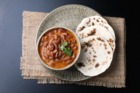 kidney bean curry , rajma , rajmah roti, typical north indian main course