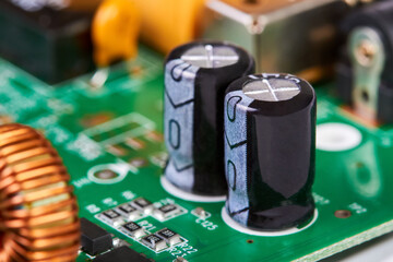 Capacitors on the printed circuit board of the router
