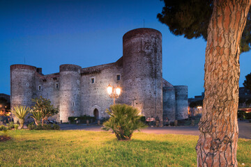 Catania. Esterno di Castello Ursino
