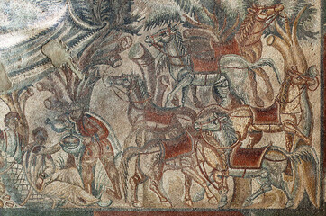 Noto. villa romana di Tellaro, mosaici che raffigurano scene di caccia, scene di vita, banchetti, lavori e scene ispirate all’Iliade