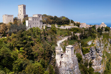 Fototapeta premium Erice, Trapani.Castello del Bálio con Torretta Pepoli 
