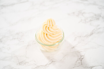 Gingerbread cupcakes