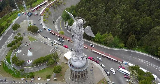 The most famous tourist attraction in Quito, Ecuador is "Our Lady of Quito". It is located on the top of a mountain at an altitude of 3,000 meters (High-view surround, panoramic view)