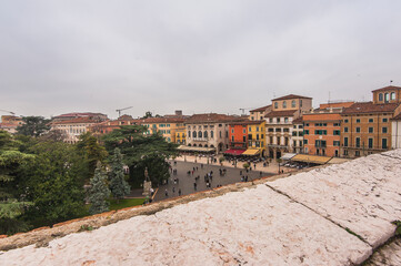 Vista della piazza di Verona dall'alto dell'arena