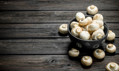 Fragrant fresh mushrooms in bowl.