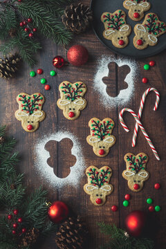 Assortment of reindeer shaped gingerbread cookies for Christmas.