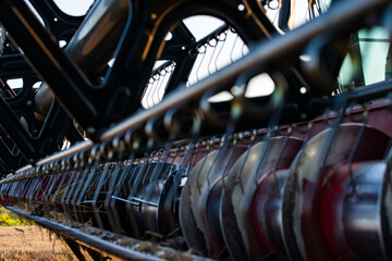 combine harvester details, combine harvester, agricultural technology