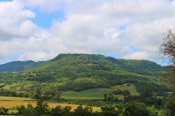 Fototapeta na wymiar landscape of mountains and sky with clouds