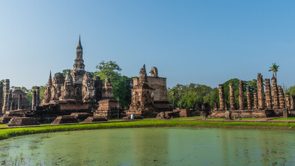 Fototapeta na wymiar Wat Temple beautiful temple in the historical park Thailand