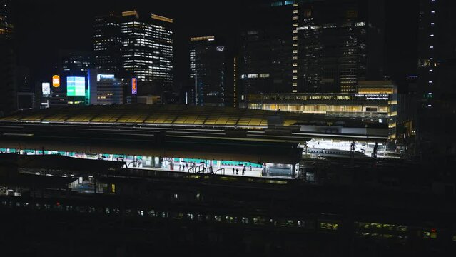 東京駅の夜景映像