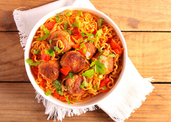 Meatballs with pepper and noodles