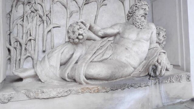 Architectural detail Zeus statue in Rome