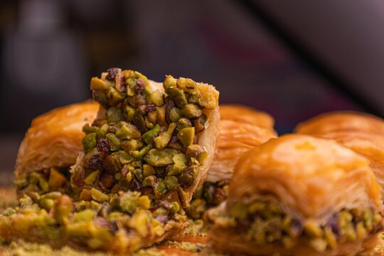 Iraqi sweets and pastries, Arabian  candies