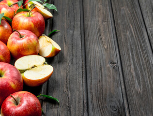 Red fresh apples and Apple slices.