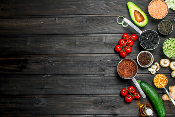 Obraz na płótnie Canvas Organic food. Fresh vegetables with spices.