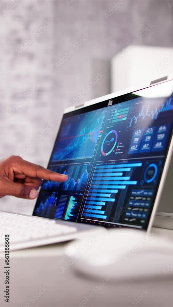 Poster Data Analyst Using Data Analytics KPI