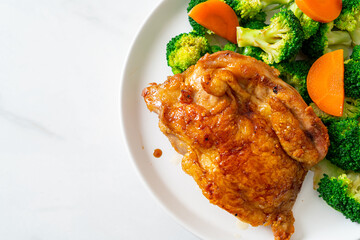 chicken steak with broccoli and carrot