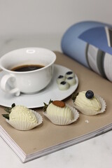 morning coffee, strawberry, food, dessert, cake, sweet, christmas, decoration, fresh, fruit, chocolate, box, gift, magic, trend