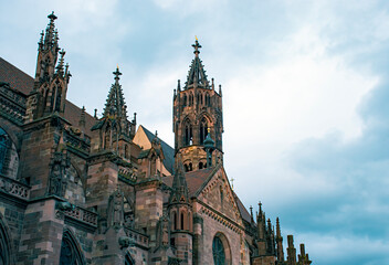 Fototapeta premium statue on the medieval church 