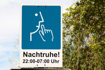 Schild Nachtruhe