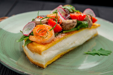 Omelet pulyar with shrimp and grilled mushrooms