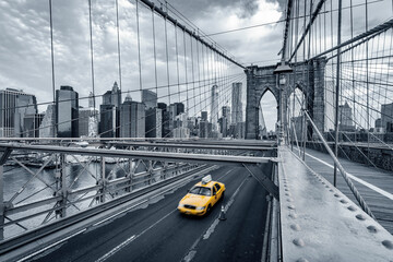 Taxi on the Brooklyn bridge
