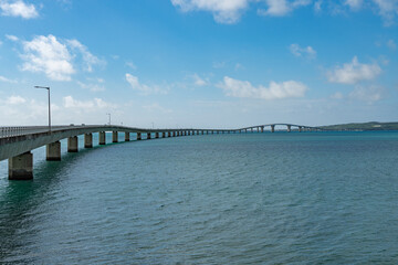 Fototapeta premium 宮古島の海と伊良部大橋