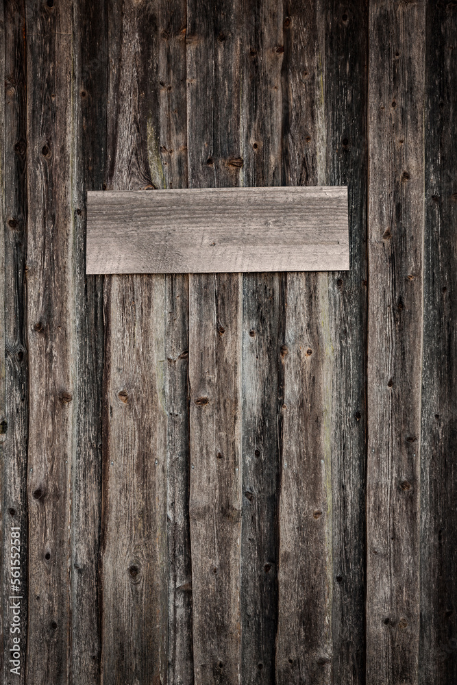 Sticker alte holzwand mit einem holzschild