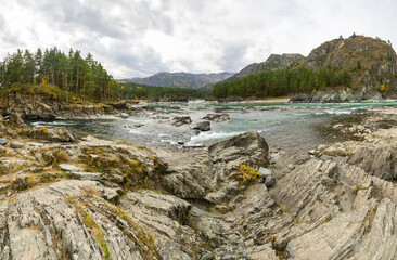 Fototapeta na wymiar View of river Katun and Altay mountains